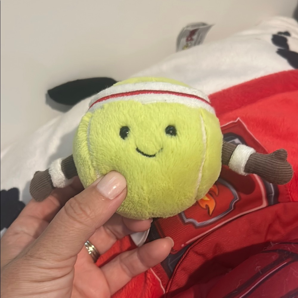 Jelly cat tennis ball